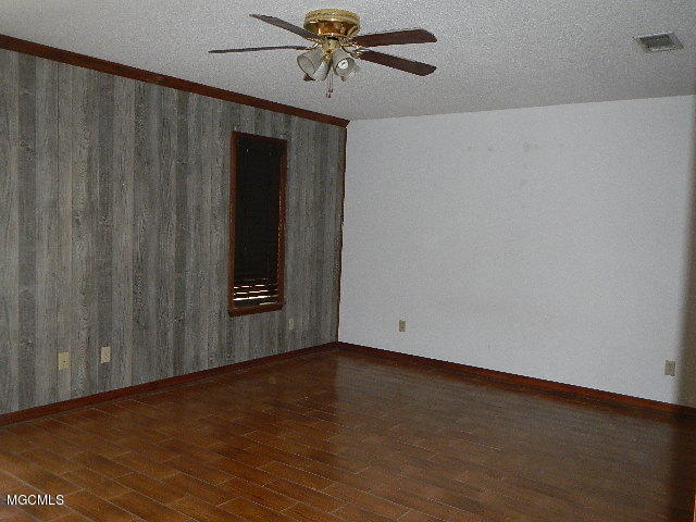 1104 Lucas Road Gautier, MS 39553 - Photo 10 of 34 Gallery Image 10
