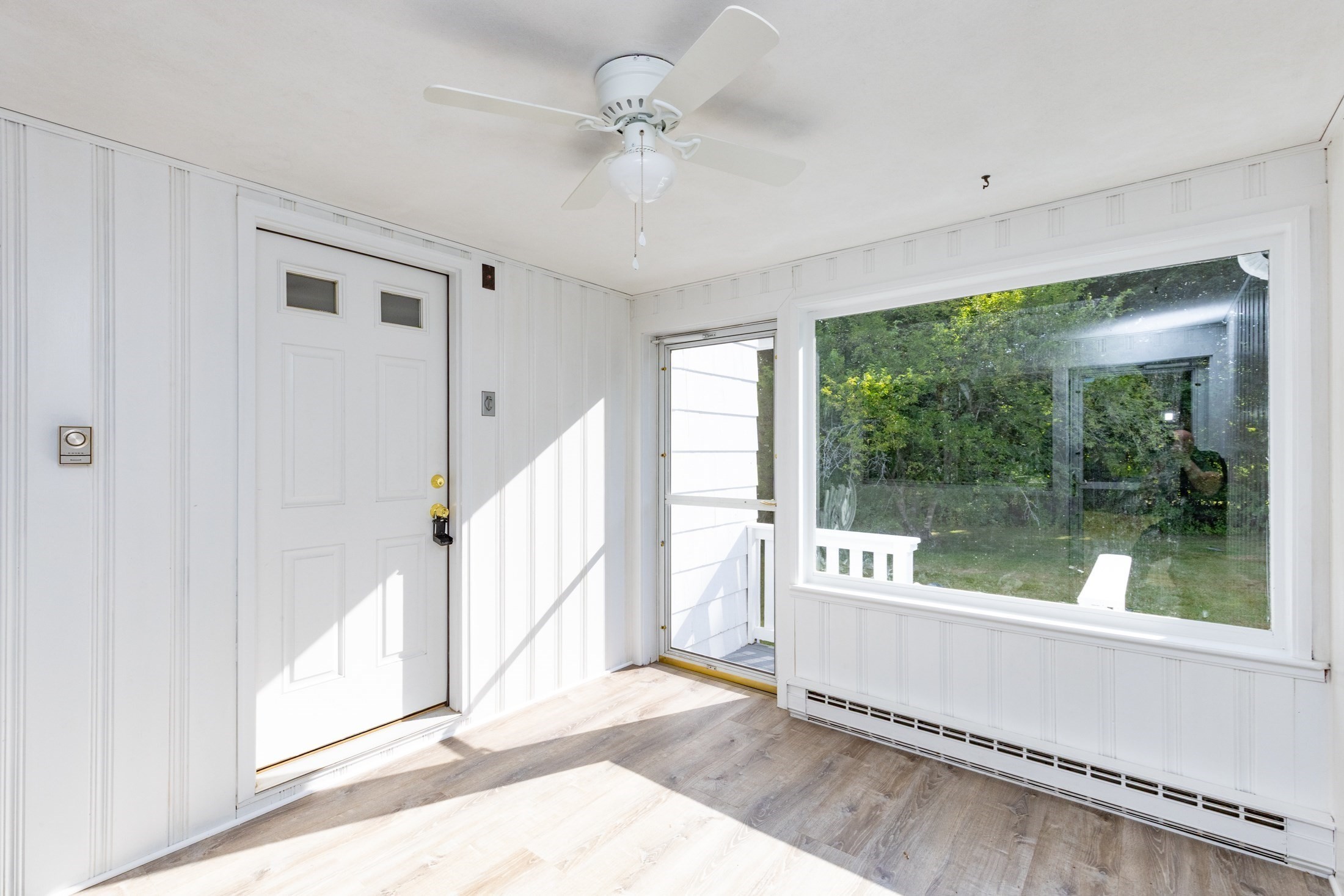 29 Stoneybrook Road Methuen, MA 01844 - Photo 4 of 42 Gallery Image 4