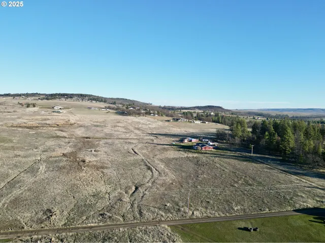 a view of a lake with mountain