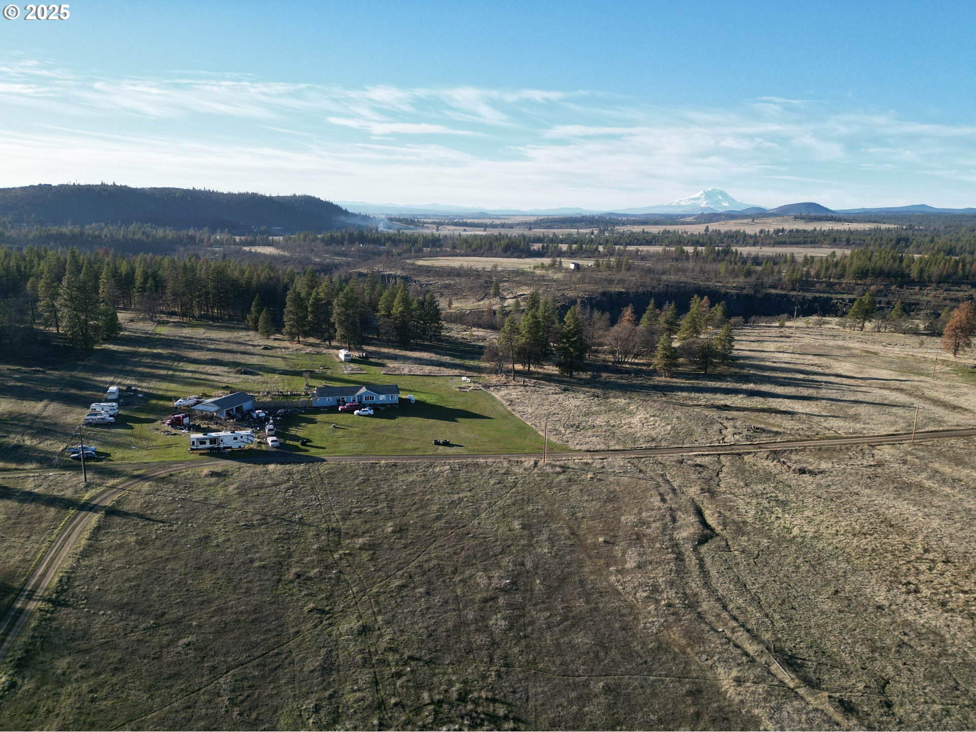 Sara View Drive Goldendale, WA 98620 - Photo 7 of 10 a view of a lake with mountain