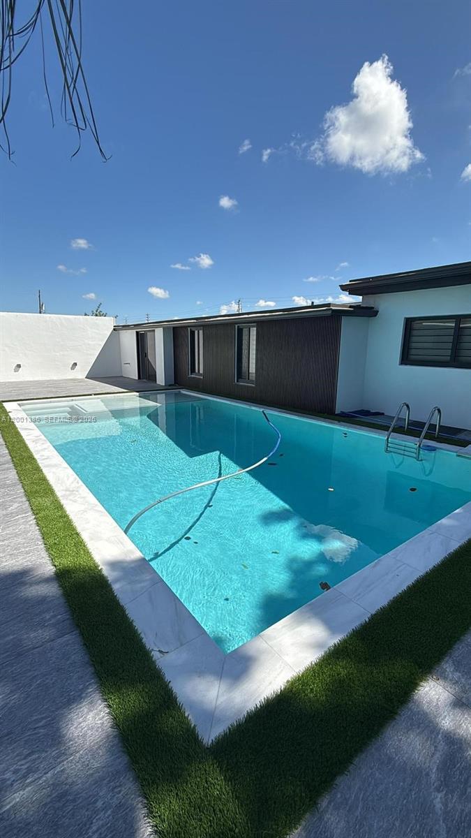 10460 Southwest 26th Terrace Miami, FL 33165 - Photo 27 of 28 a view of an outdoor space and yard