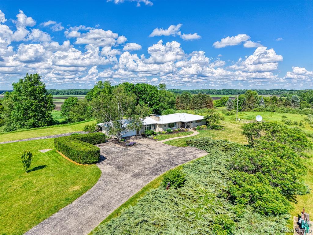 18999 Weller Road Gregory, MI 48137 - Photo 46 of 57
