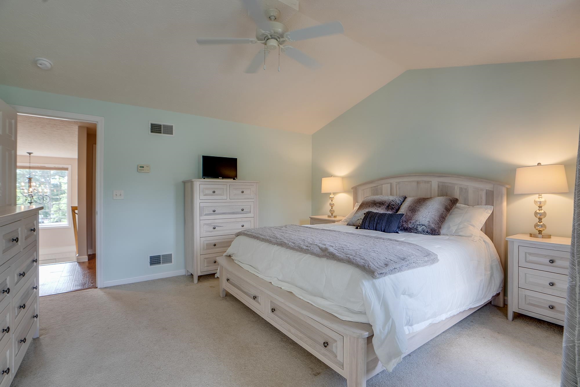 17 Sentry Road Bedford, NH 03110 - Photo 25 of 36