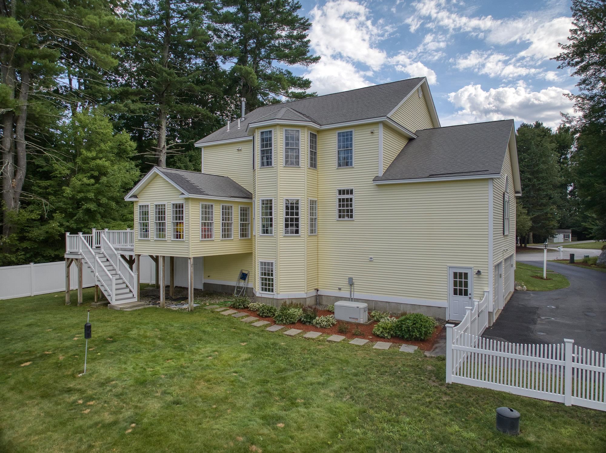 17 Sentry Road Bedford, NH 03110 - Photo 33 of 36