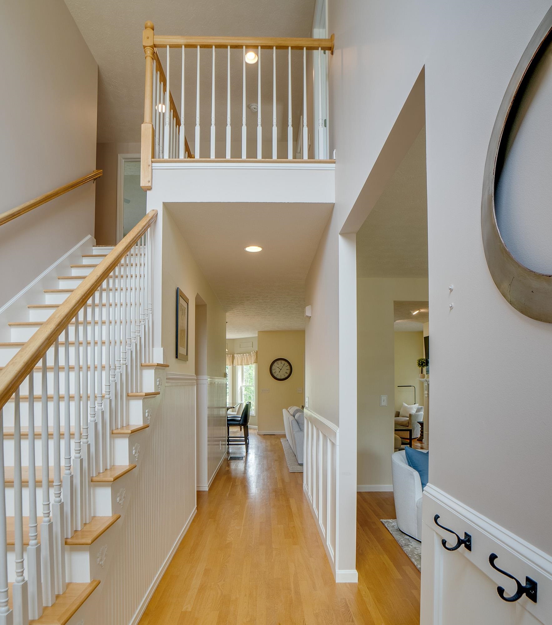 17 Sentry Road Bedford, NH 03110 - Photo 4 of 36