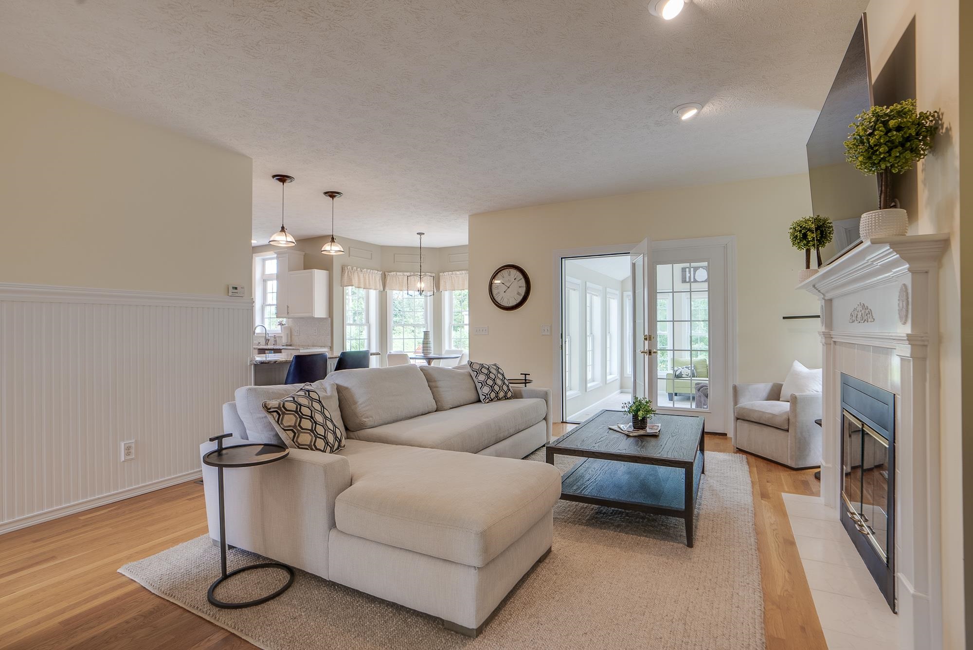 17 Sentry Road Bedford, NH 03110 - Photo 8 of 36