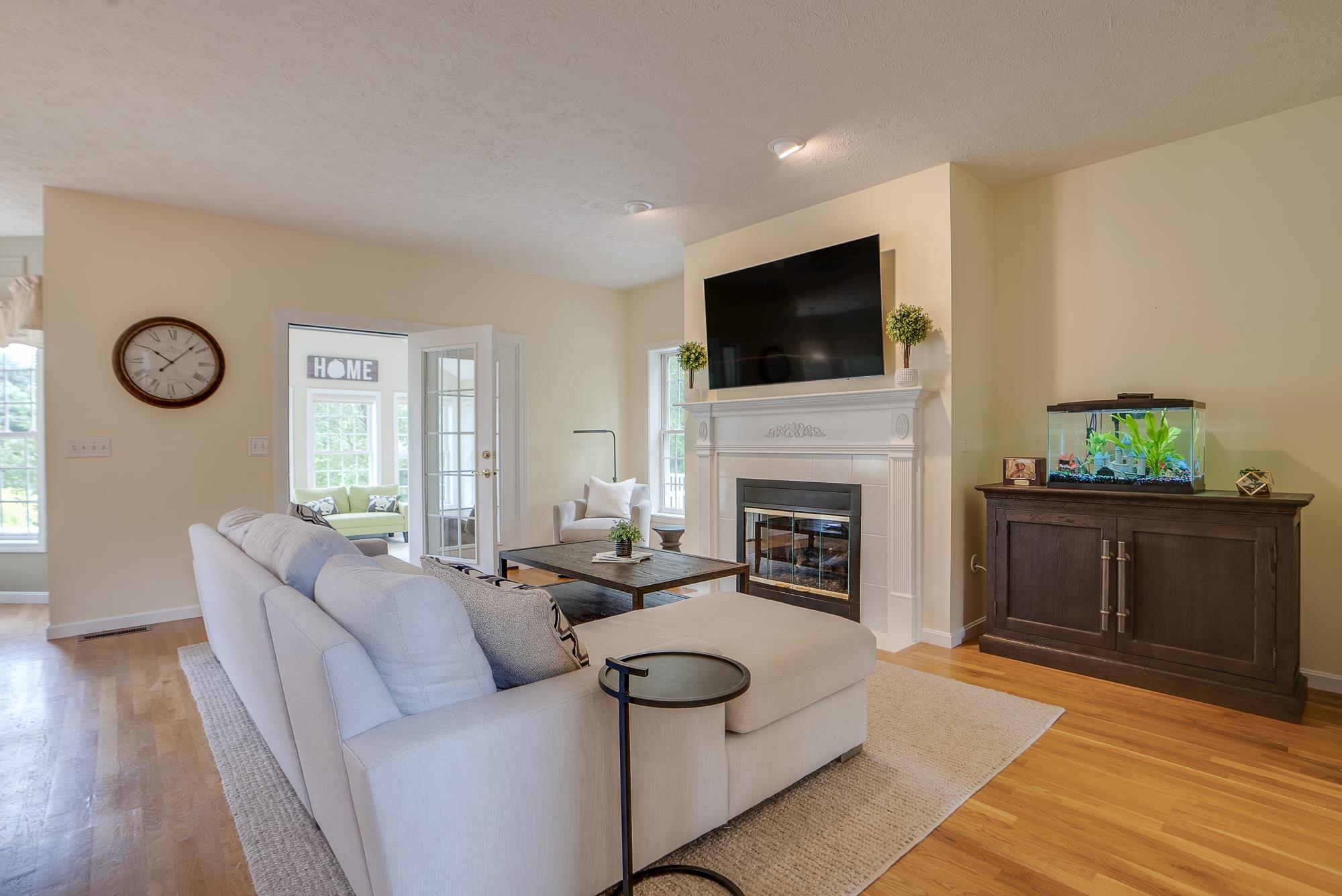 17 Sentry Road Bedford, NH 03110 - Photo 10 of 36