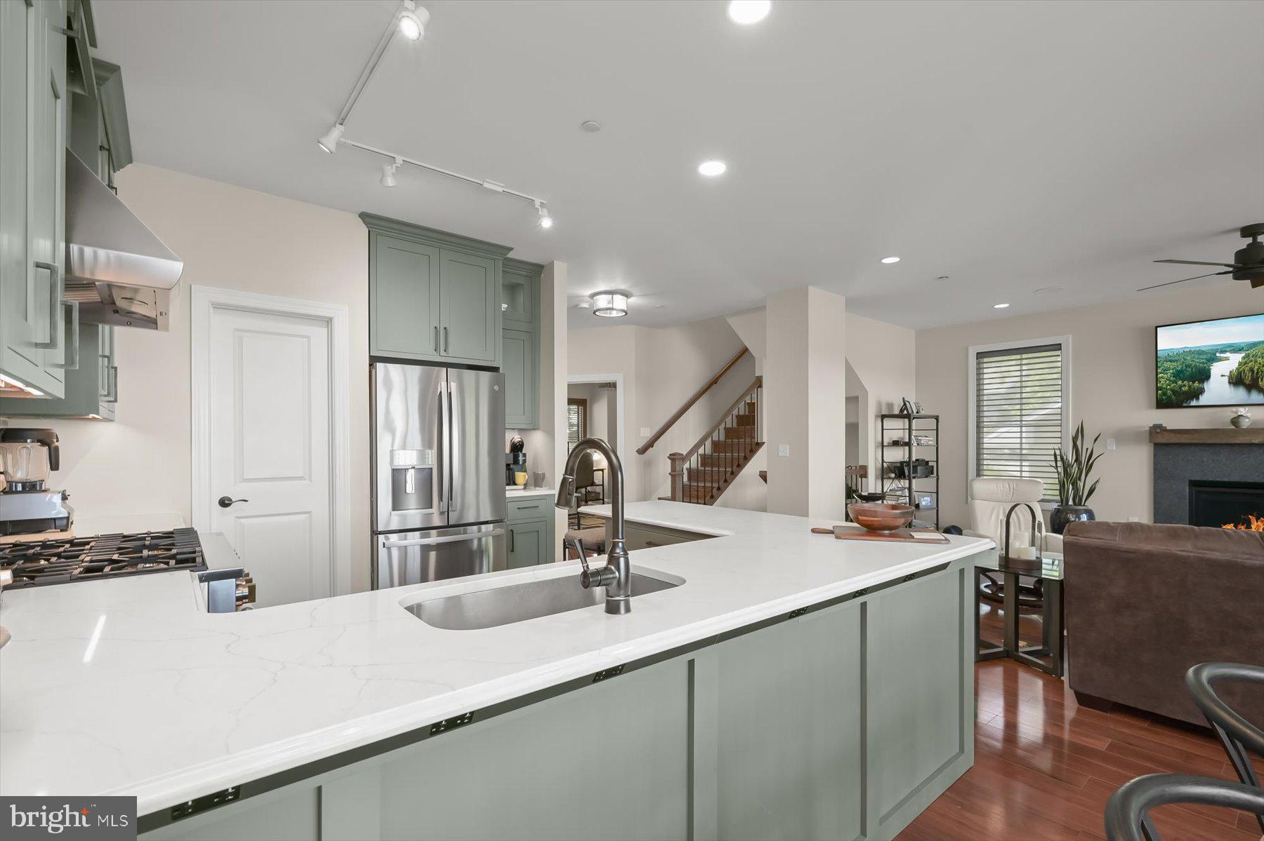 20 Shore Walk Road Riva, MD 21140 - Photo 24 of 71 Kitchen has walk in pantry