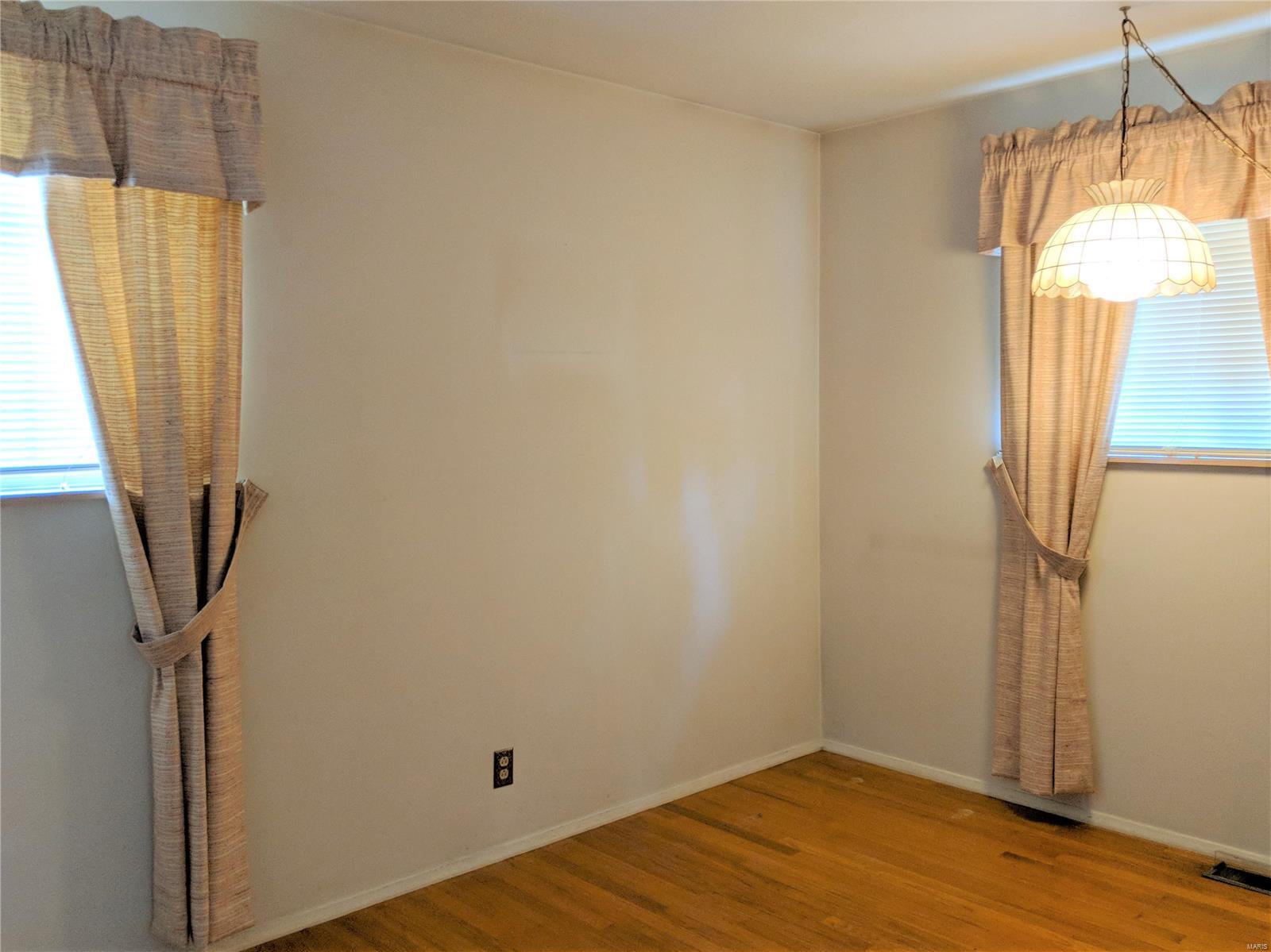2305 Patterson Road Florissant, MO 63031 - Photo 7 of 18 Gallery Image 7