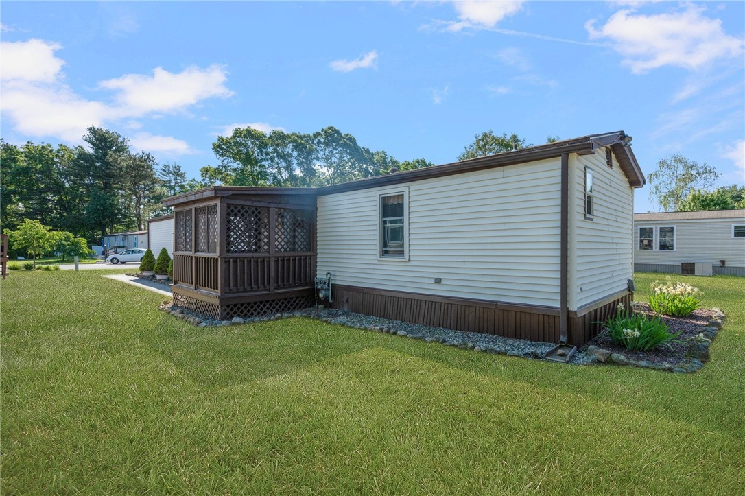 71 Wright Way Coventry, RI 02816 - Photo 3 of 25 Gallery Image 3