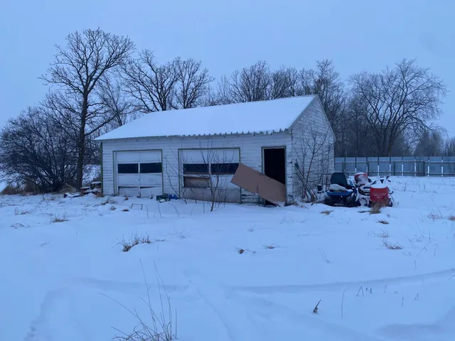 $74,900 | 19749 190th Avenue, Greenbush, MN 56726