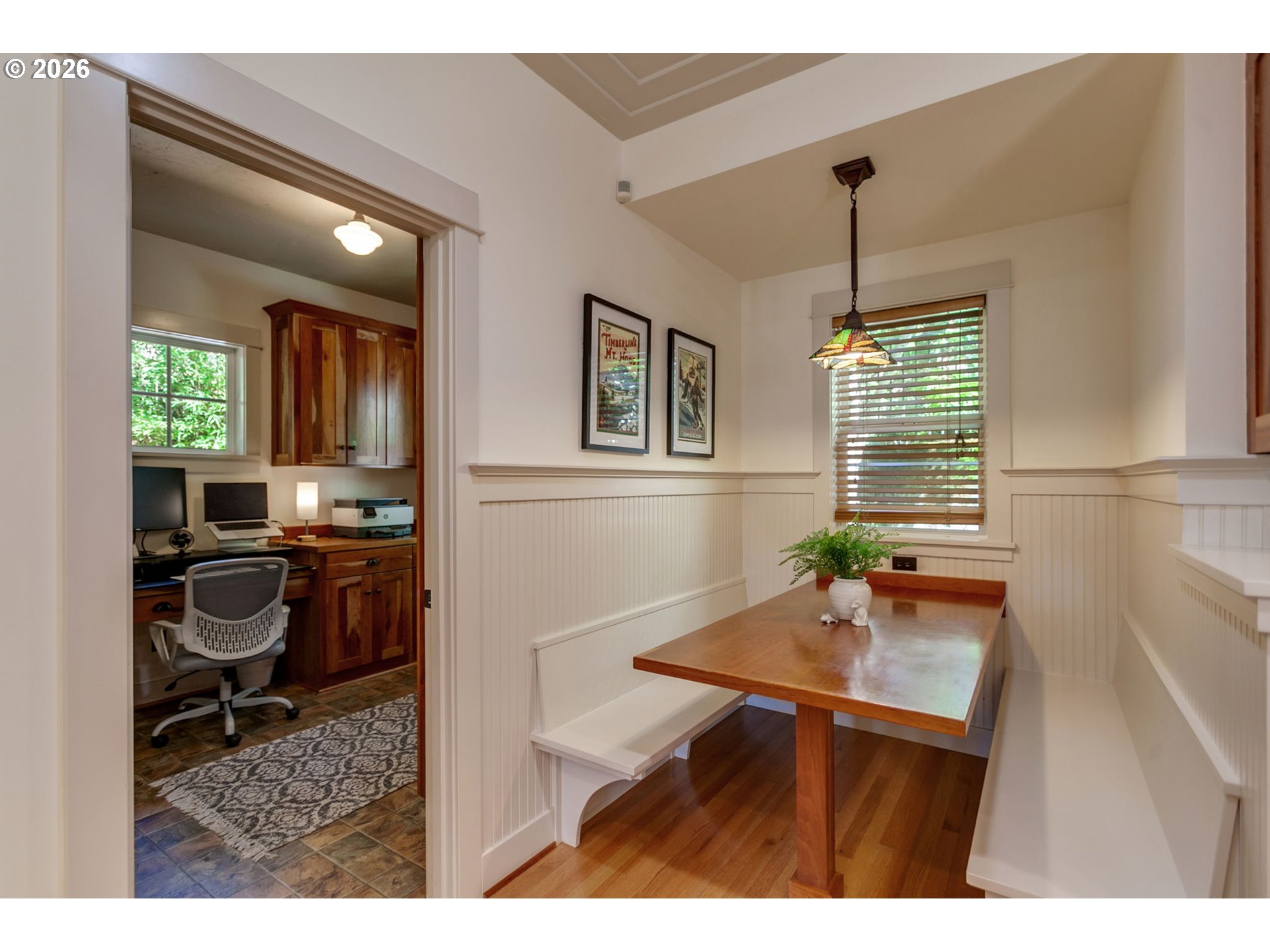 2939 Southwest Custer Street Portland, OR 97219 - Photo 15 of 48