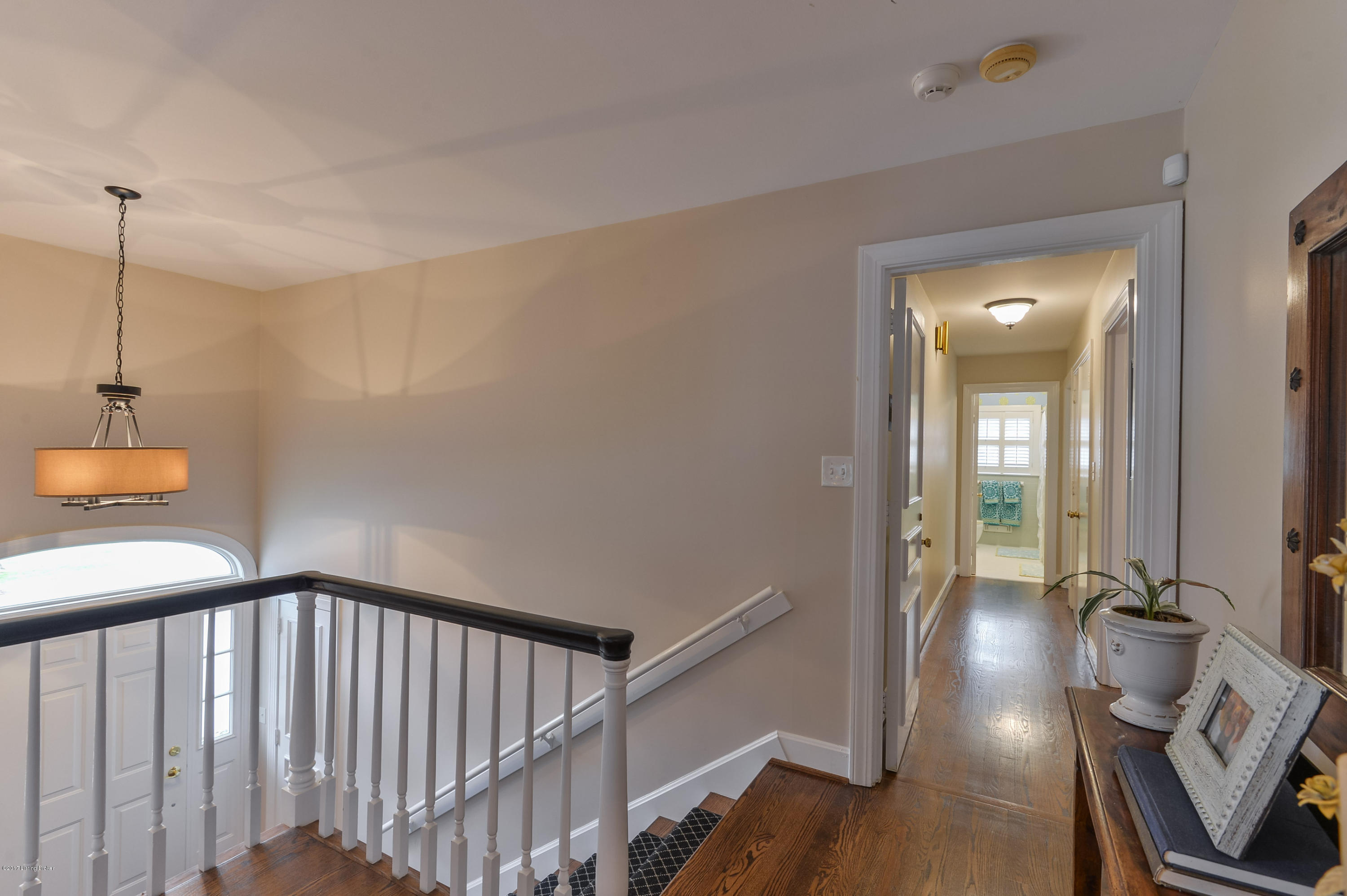 404 Mockingbird Hill Road Louisville, KY 40207 - Photo 5 of 44 09 LSIR 20170222