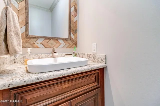 $172,500 | 209 Long Plantation Boulevard, Unit A, Lafayette, LA 70508