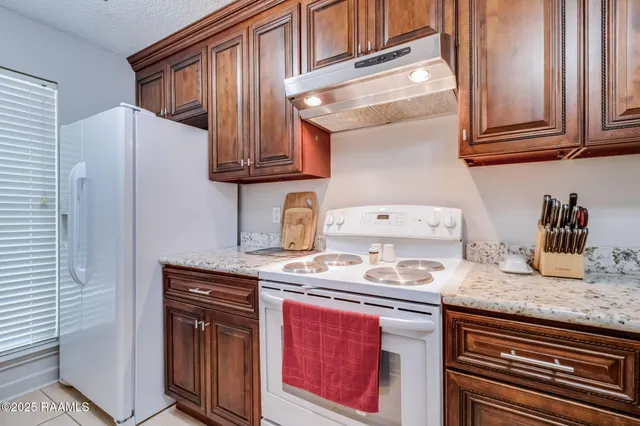 $172,500 | 209 Long Plantation Boulevard, Unit A, Lafayette, LA 70508