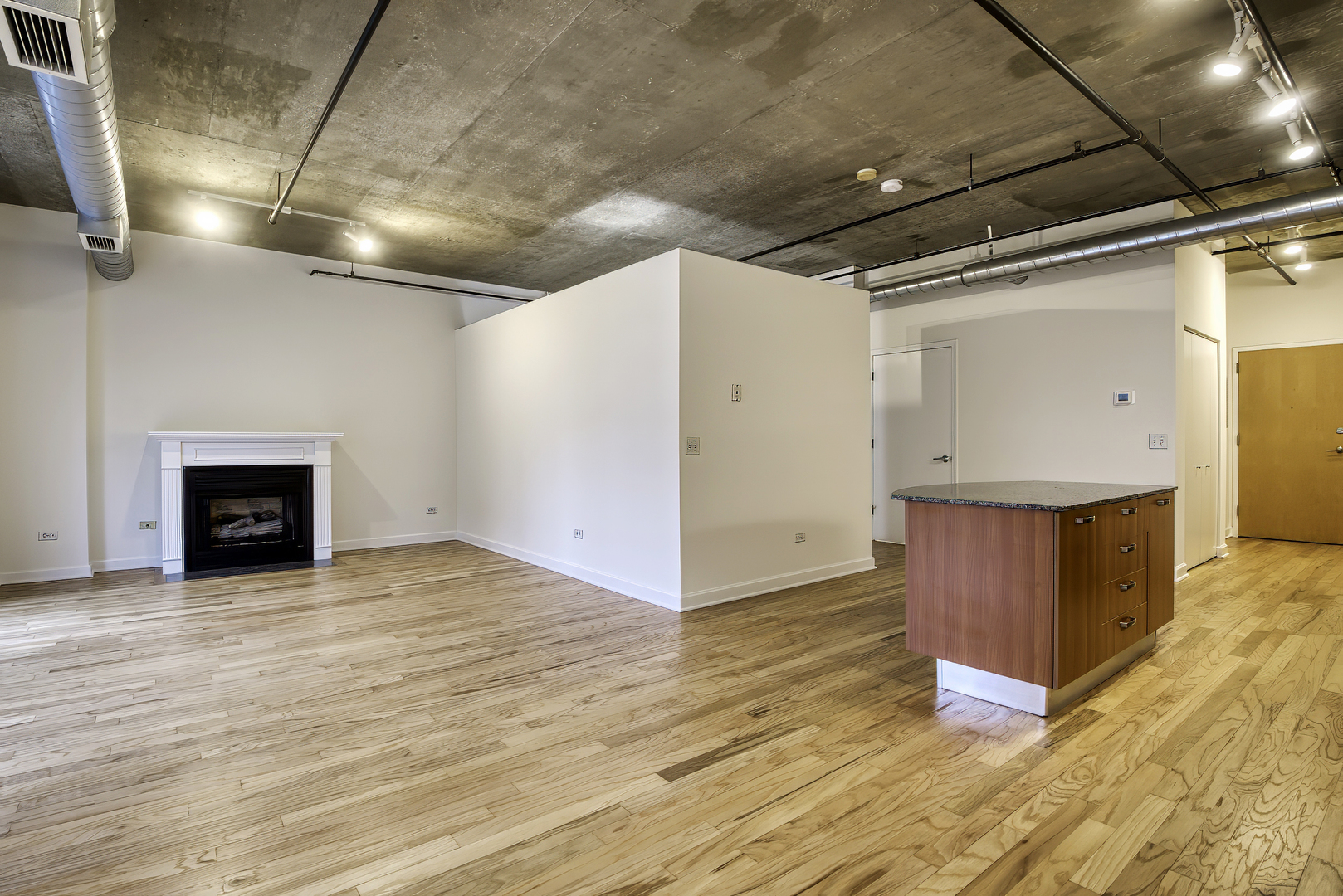 111 South Morgan Street, Unit 418 Chicago, IL 60607 - Photo 11 of 25 Gallery Image 11