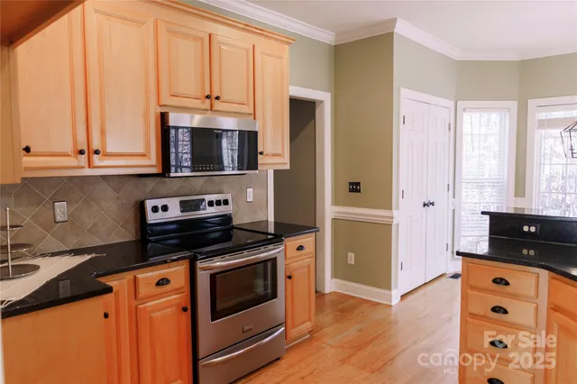 $850,000 | 214 Harbor Landing Drive, Mooresville, NC 28117