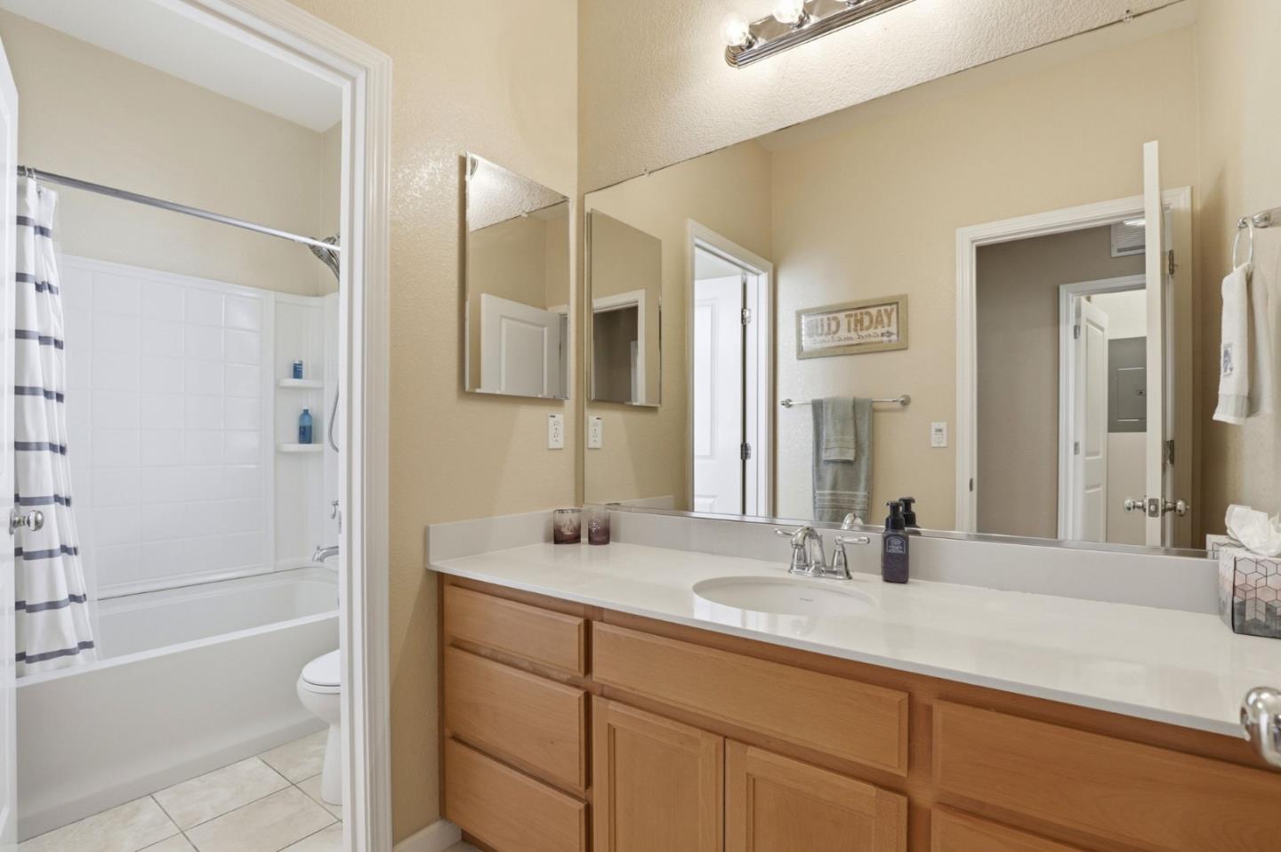 9554 Rodeo Drive Gilroy, CA 95020 - Photo 25 of 35