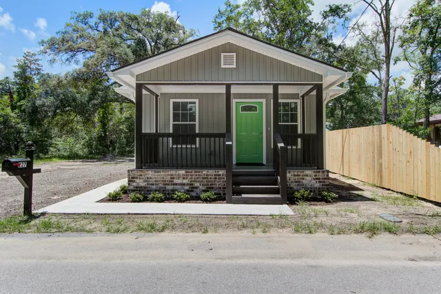 $229,500 | 227 Grace Street, Walterboro, SC 29488