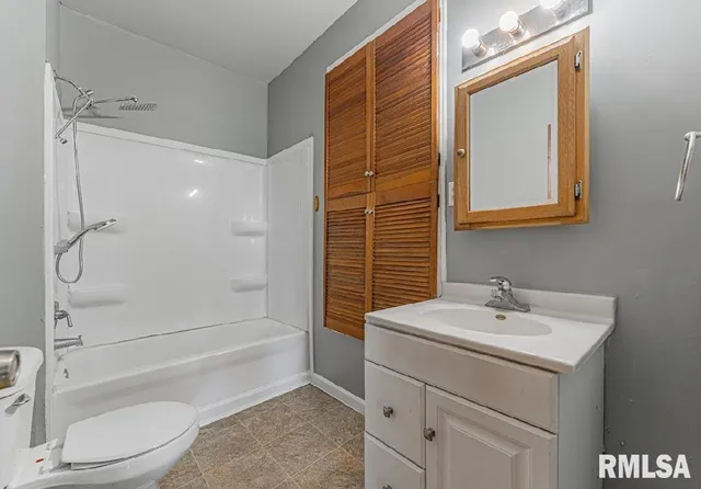 $79,900 | 319 North Adams Street, Lincoln, IL 62656