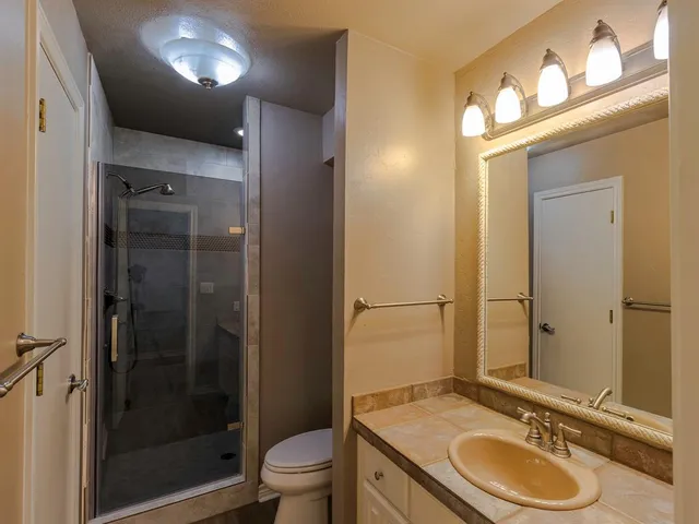 $695,000 | 3354 Oak Creek Drive, Corinth, TX 76210