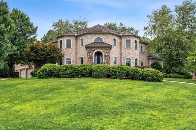 $975,000 | 5603 Monk Court, Summerfield, NC 27358