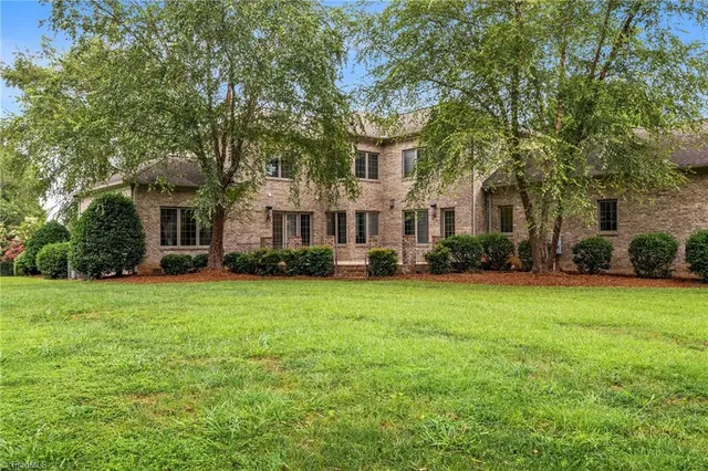 $975,000 | 5603 Monk Court, Summerfield, NC 27358