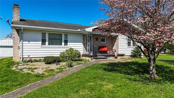 $198,200 | 35 Poinciana Street, Newport, OH 45768