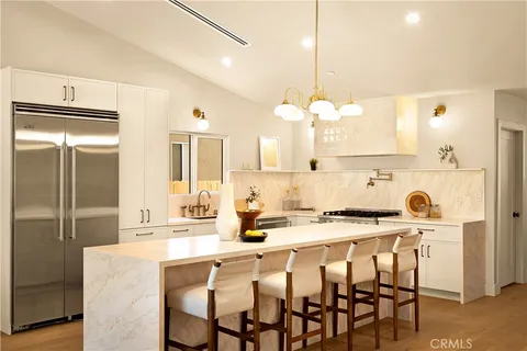 $1,739,500 | 5944 Lasaine Avenue, Encino, CA 91316