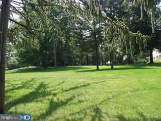 416 North Tulpehocken Road Reading, PA 19601 - Photo 2 of 6