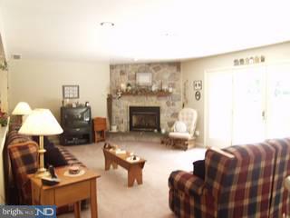 416 North Tulpehocken Road Reading, PA 19601 - Photo 3 of 6