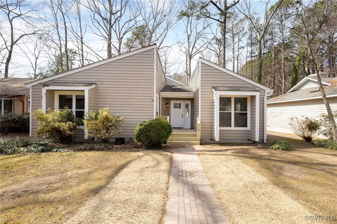 3018 3 Bridges Road Midlothian, VA 23112 - Photo 1 of 30 View of mid-century modern home