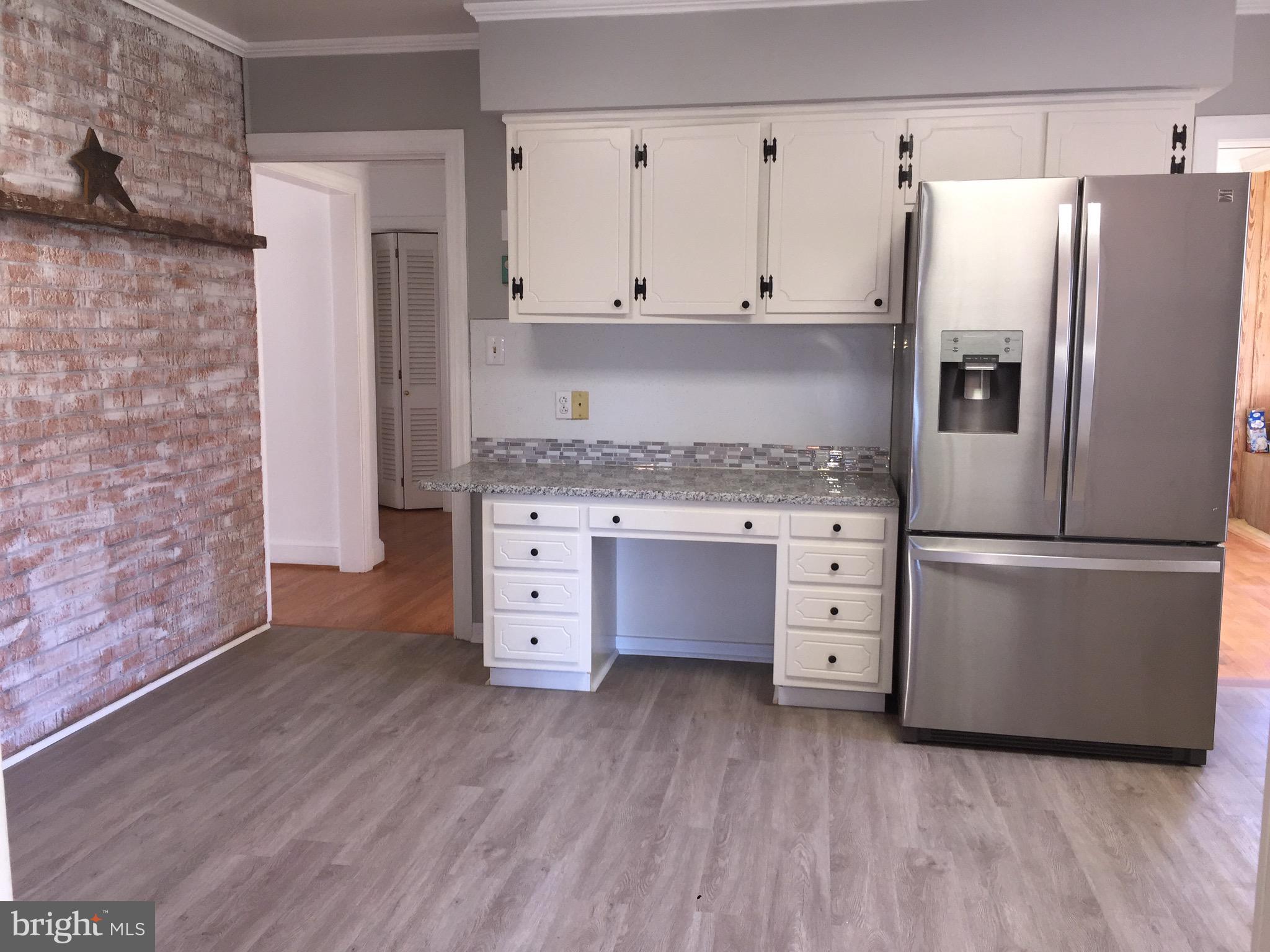 429 Dungadin Road Front Royal, VA 22630 - Photo 5 of 40 Gallery Image 5