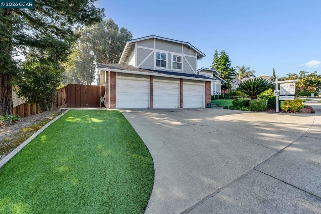 8240-8240 Rhoda Avenue Dublin, CA 94568 - Photo 2 of 43