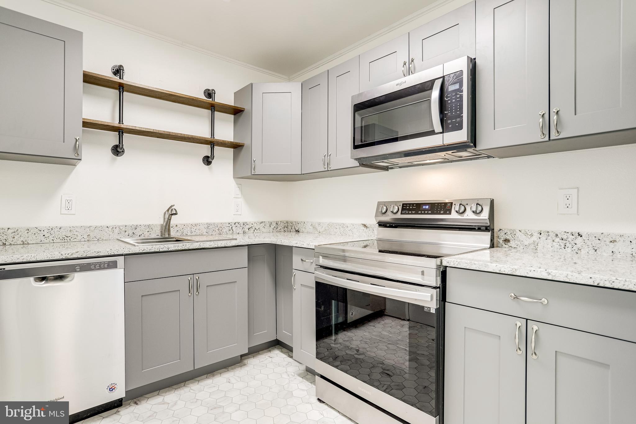 13308 Haddock Road Woodbridge, VA 22193 - Photo 30 of 77 Gallery Image 30