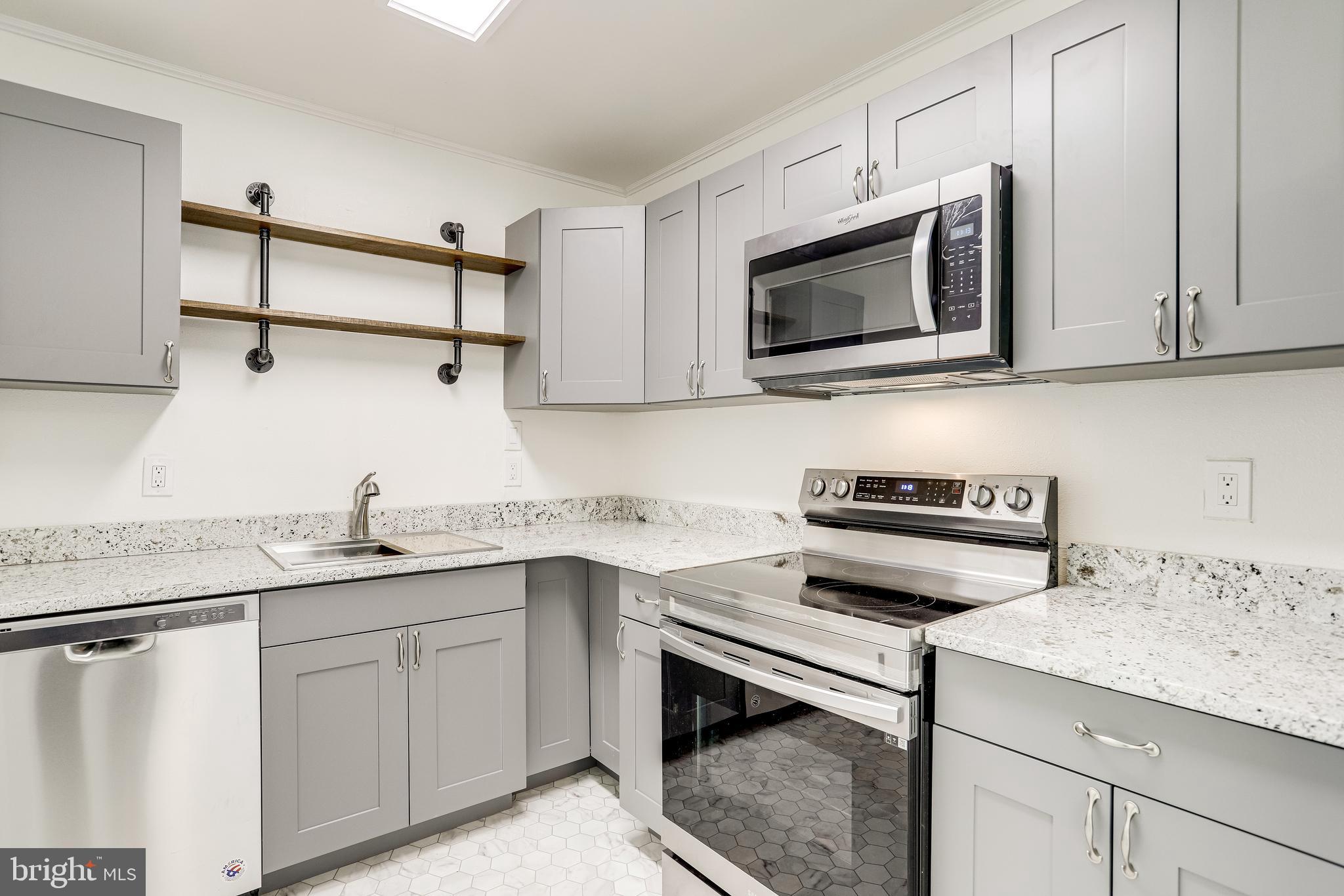 13308 Haddock Road Woodbridge, VA 22193 - Photo 33 of 77 Gallery Image 33