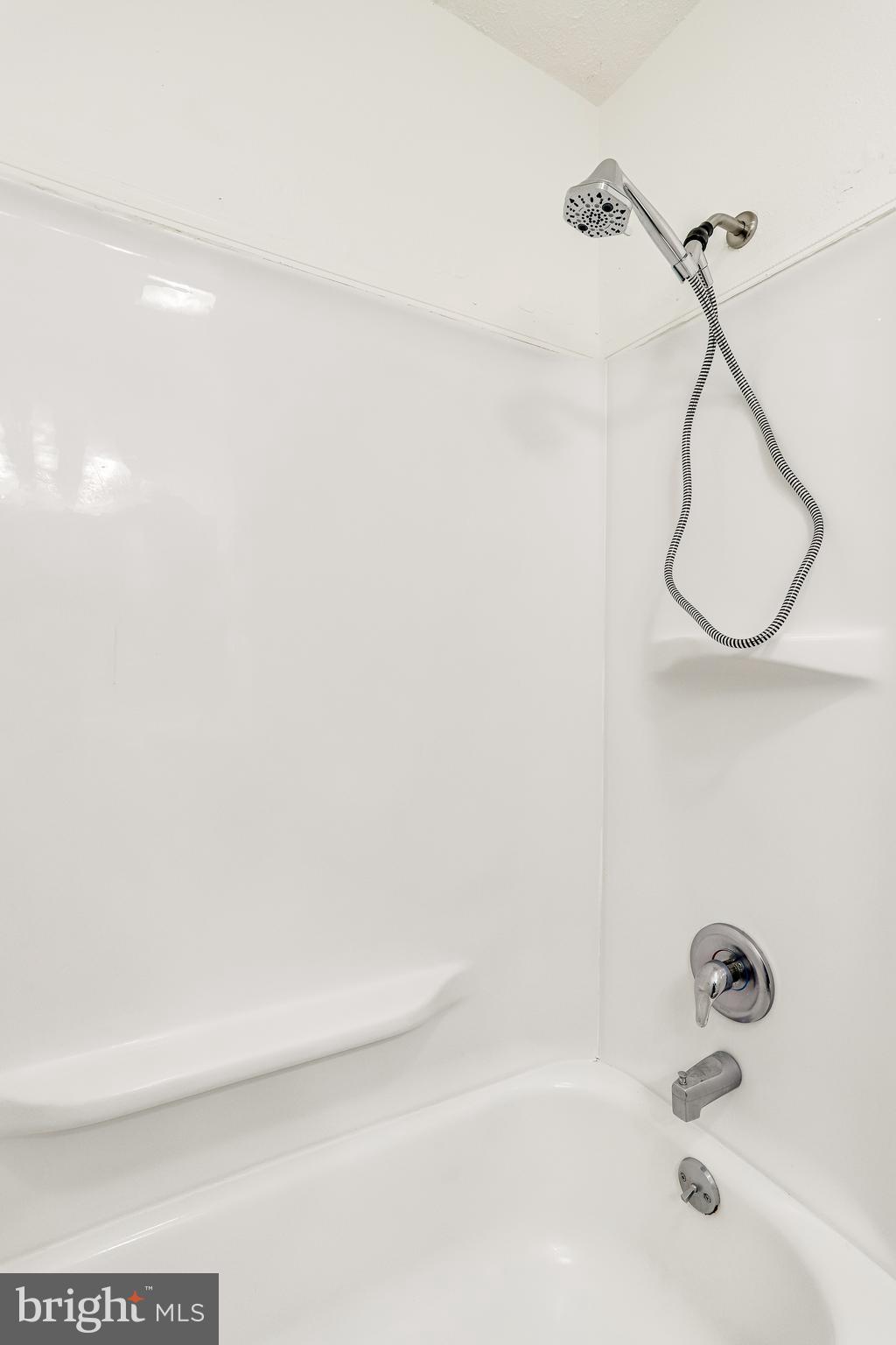 13308 Haddock Road Woodbridge, VA 22193 - Photo 41 of 77 Gallery Image 41