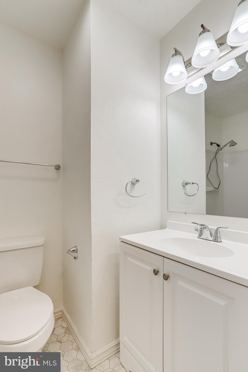13308 Haddock Road Woodbridge, VA 22193 - Photo 42 of 77 Gallery Image 42