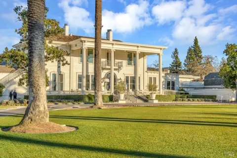 $475,000 | 548 Westgate Drive, Napa, CA 94558