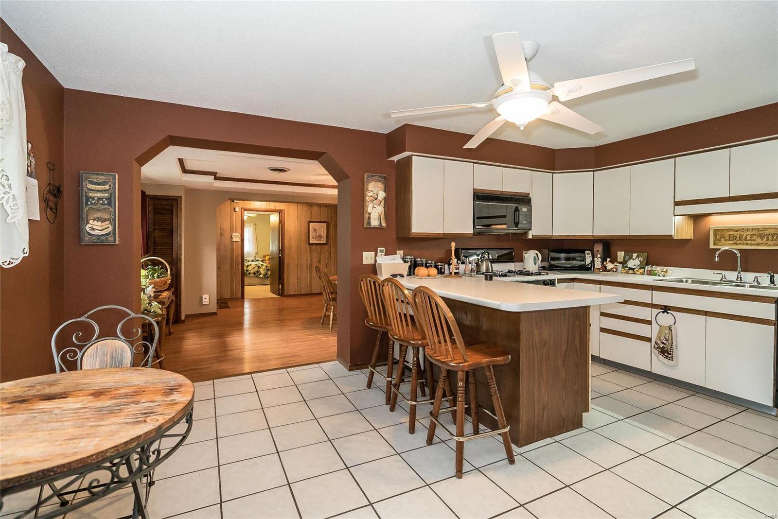 3202 Smiley Road Bridgeton, MO 63044 - Photo 12 of 36 Gallery Image 12