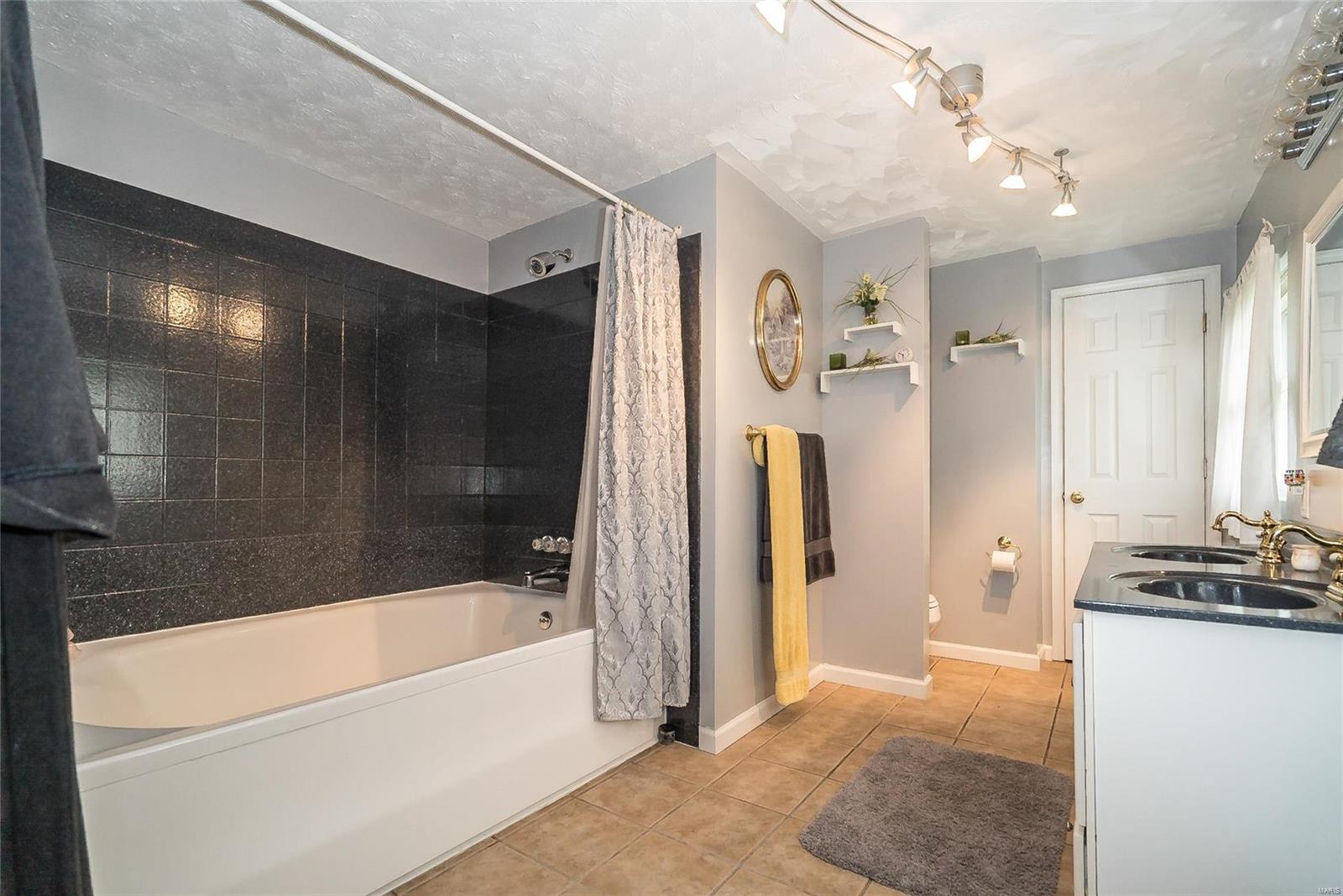 3202 Smiley Road Bridgeton, MO 63044 - Photo 27 of 36 Gallery Image 27