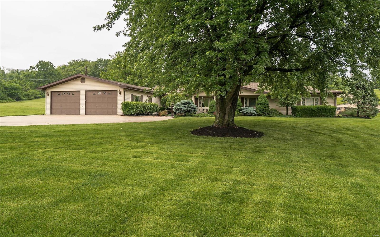 3202 Smiley Road Bridgeton, MO 63044 - Photo 4 of 36 Gallery Image 4