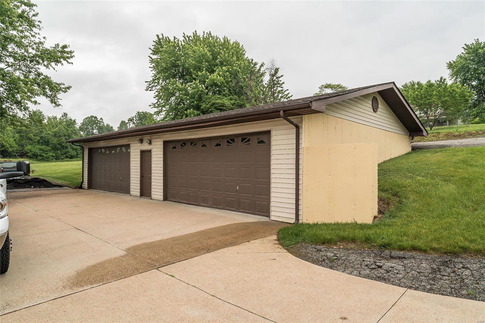 3202 Smiley Road Bridgeton, MO 63044 - Photo 32 of 36 Gallery Image 32