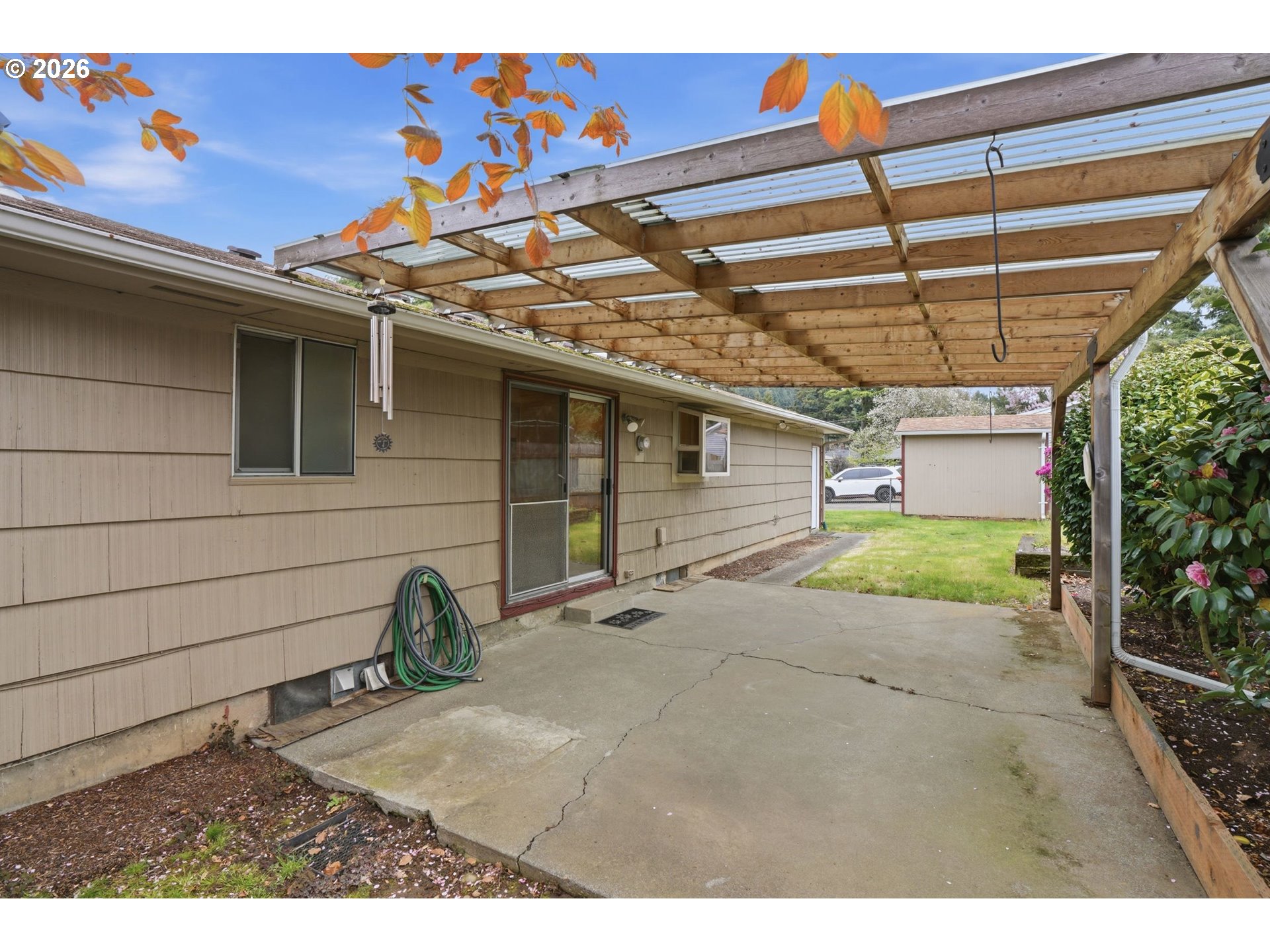 18010 Southeast Pershing Court Gresham, OR 97236 - Photo 22 of 27 Patio