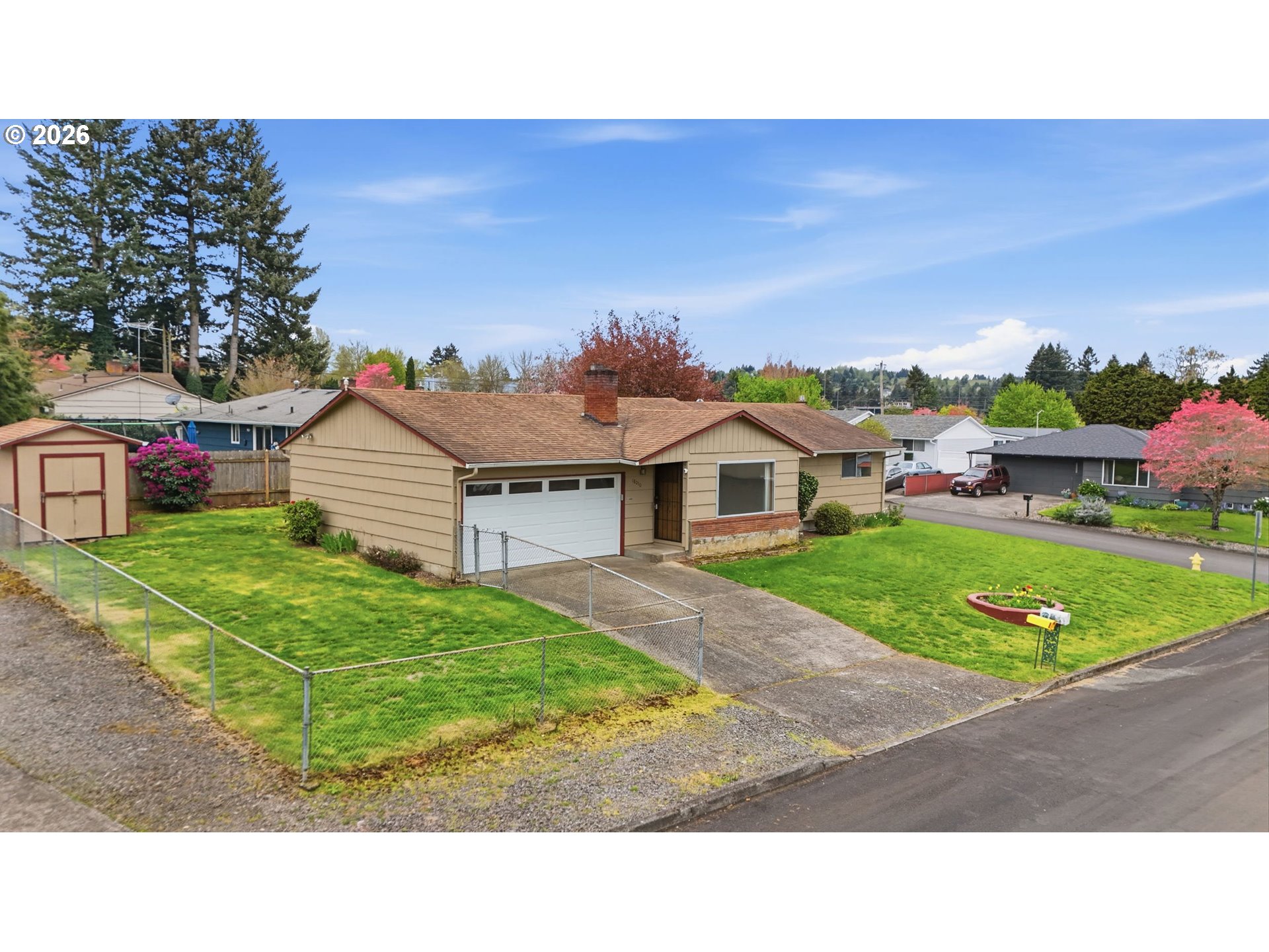 18010 Southeast Pershing Court Gresham, OR 97236 - Photo 3 of 27