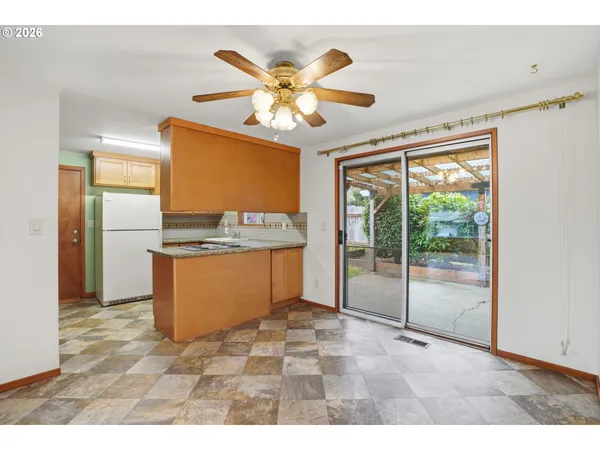 $435,000 | 18010 Southeast Pershing Court, Gresham, OR 97236