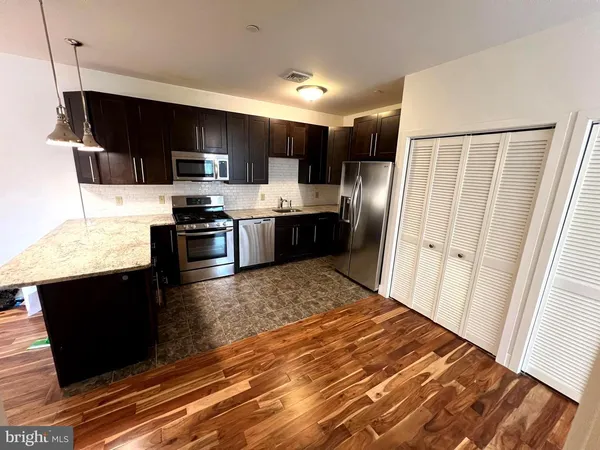 $2,500 | 7733 Winston Road, Philadelphia, PA 19118