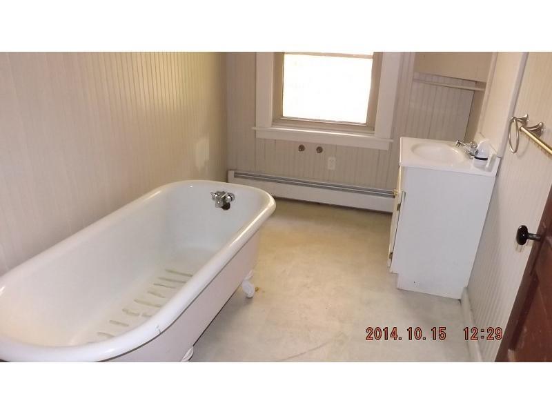 26 Musselman Road Standish, ME 04084 - Photo 5 of 11 Bathroom.