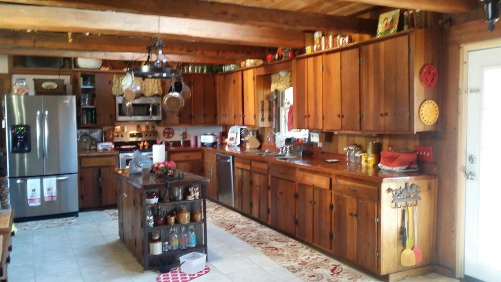 2581 Forge Ridge Road Harrogate, TN 37752 - Photo 12 of 22 KITCHEN