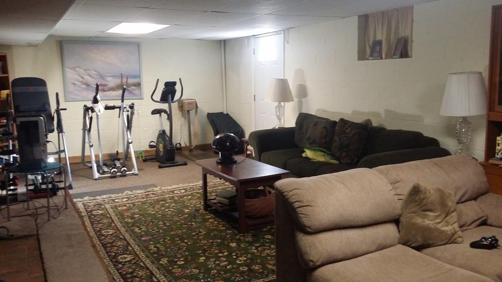 2581 Forge Ridge Road Harrogate, TN 37752 - Photo 18 of 22 FAMILY ROOM DOWNSTAIRS